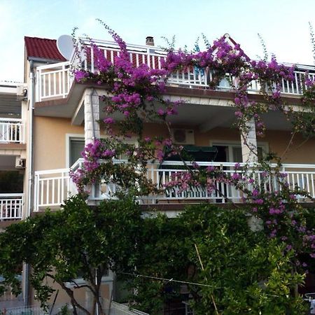 Apartments Mara Orebic Exterior photo